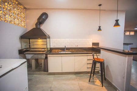 Apartamento à venda com 65m², 2 quartos e 1 vagaÁrea comum - Churrasqueira