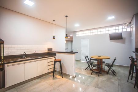 Apartamento à venda com 65m², 2 quartos e 1 vagaÁrea comum - Churrasqueira