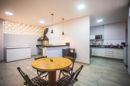 Apartamento à venda com 65m², 2 quartos e 1 vagaÁrea comum - Churrasqueira