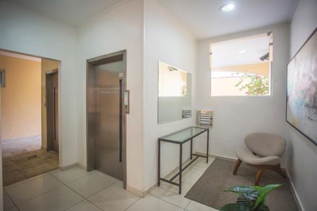 Apartamento à venda com 65m², 2 quartos e 1 vagaHall social