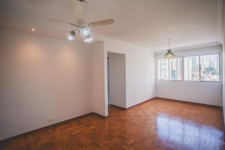 Apartamento à venda com 65m², 2 quartos e 1 vagaSala 