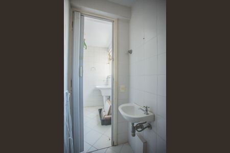 Apartamento à venda com 65m², 2 quartos e 1 vagaBanheiro de Serviço