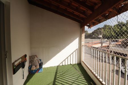 Casa à venda com 160m², 2 quartos e 2 vagas Casa à venda com 160m², 2 quartos e 2 vagasSacada Suíte