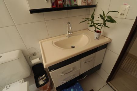 Casa à venda com 160m², 2 quartos e 2 vagas Casa à venda com 160m², 2 quartos e 2 vagasBanheiro Suíte