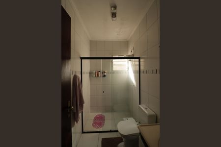 Casa à venda com 160m², 2 quartos e 2 vagas Casa à venda com 160m², 2 quartos e 2 vagasBanheiro Suíte