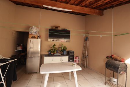 Casa à venda com 160m², 2 quartos e 2 vagas Casa à venda com 160m², 2 quartos e 2 vagas Área de Serviço