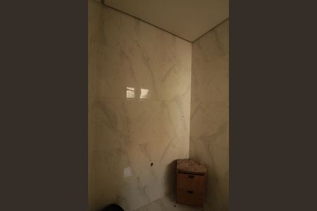 Casa à venda com 160m², 2 quartos e 2 vagas Casa à venda com 160m², 2 quartos e 2 vagasBanheiro Suíte