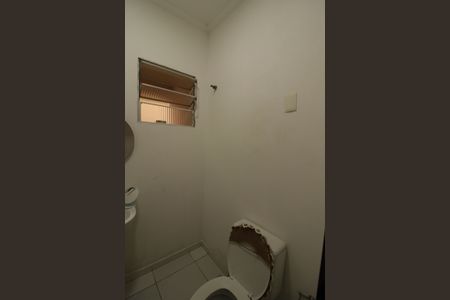 Casa à venda com 160m², 2 quartos e 2 vagas Casa à venda com 160m², 2 quartos e 2 vagasBanheiro Social