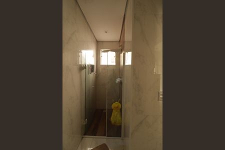 Casa à venda com 160m², 2 quartos e 2 vagas Casa à venda com 160m², 2 quartos e 2 vagasBanheiro Suíte