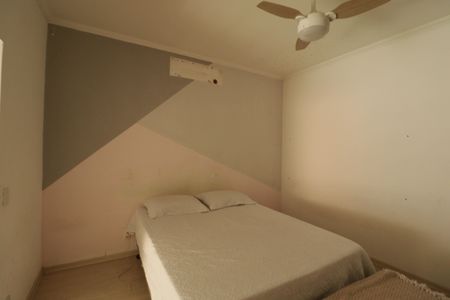 Casa à venda com 160m², 2 quartos e 2 vagas Casa à venda com 160m², 2 quartos e 2 vagasSuíte