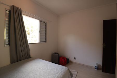 Casa à venda com 160m², 2 quartos e 2 vagas Casa à venda com 160m², 2 quartos e 2 vagasQuarto