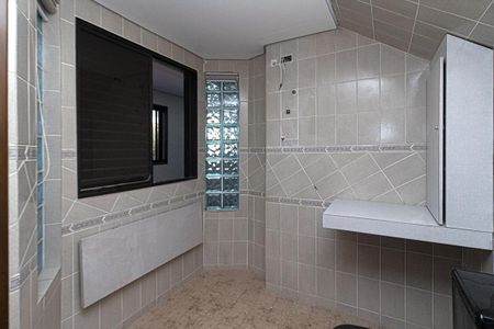 Apartamento para alugar com 55m², 2 quartos e sem vaga Apartamento para alugar com 55m², 2 quartos e sem vagaBanheiro de Serviço