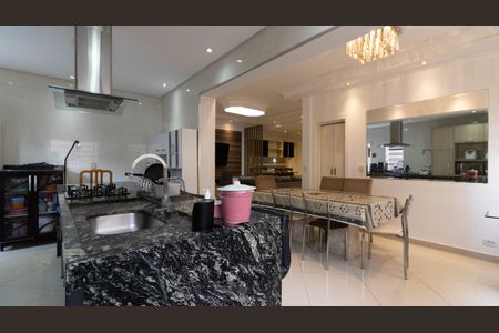 Casa para alugar com 190m², 3 quartos e 3 vagas Casa para alugar com 190m², 3 quartos e 3 vagasCozinha
