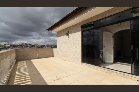 Casa para alugar com 190m², 3 quartos e 3 vagas Casa para alugar com 190m², 3 quartos e 3 vagasVaranda do Quarto 1