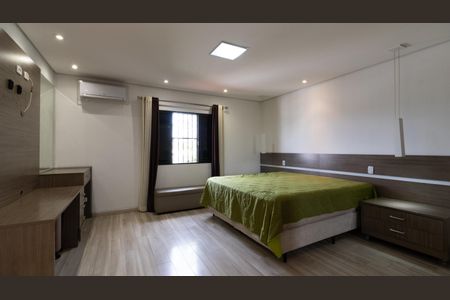 Casa para alugar com 190m², 3 quartos e 3 vagas Casa para alugar com 190m², 3 quartos e 3 vagasSuíte