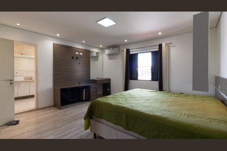 Casa para alugar com 190m², 3 quartos e 3 vagas Casa para alugar com 190m², 3 quartos e 3 vagasSuíte