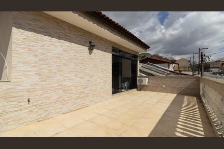 Casa para alugar com 190m², 3 quartos e 3 vagas Casa para alugar com 190m², 3 quartos e 3 vagasVaranda do Quarto 1