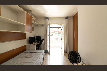 Casa para alugar com 190m², 3 quartos e 3 vagas Casa para alugar com 190m², 3 quartos e 3 vagasQuarto 1