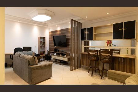 Casa para alugar com 190m², 3 quartos e 3 vagas Casa para alugar com 190m², 3 quartos e 3 vagasSala
