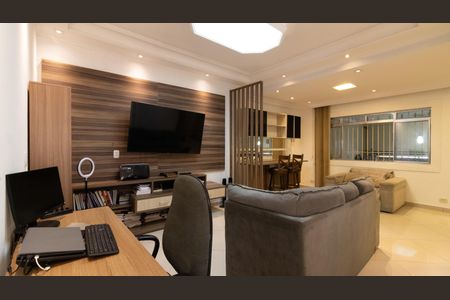 Casa para alugar com 190m², 3 quartos e 3 vagas Casa para alugar com 190m², 3 quartos e 3 vagasSala