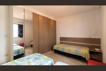Casa para alugar com 190m², 3 quartos e 3 vagas Casa para alugar com 190m², 3 quartos e 3 vagasQuarto 2
