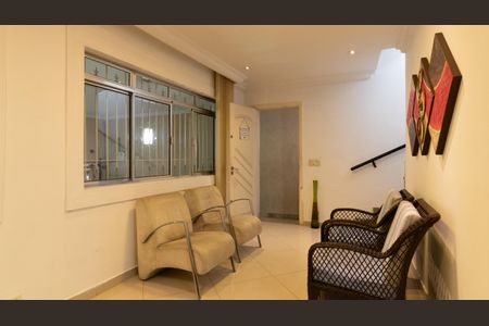 Casa para alugar com 190m², 3 quartos e 3 vagas Casa para alugar com 190m², 3 quartos e 3 vagasSala