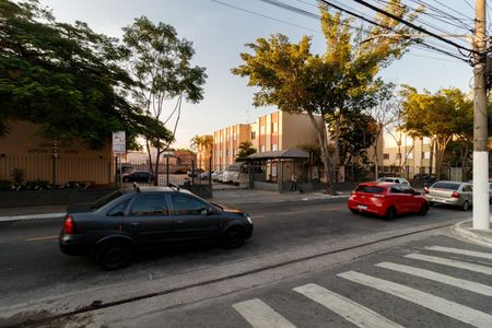 Apartamento à venda com 49m², 2 quartos e 1 vaga Apartamento à venda com 49m², 2 quartos e 1 vagaFachada