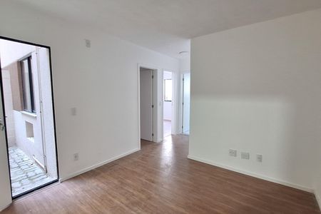Apartamento para alugar com 70m², 2 quartos e 1 vagaSala