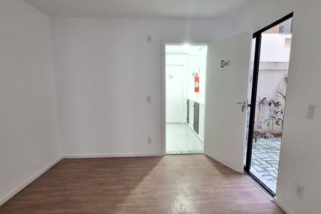 Apartamento para alugar com 70m², 2 quartos e 1 vagaSala