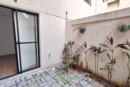 Apartamento para alugar com 70m², 2 quartos e 1 vagaVaranda