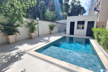 Apartamento para alugar com 70m², 2 quartos e 1 vagaPiscina