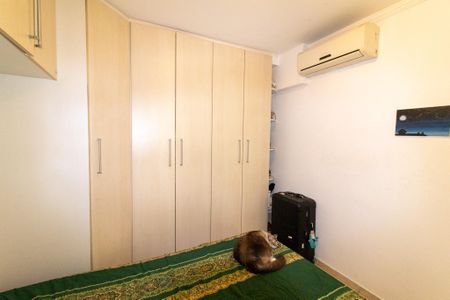 Apartamento à venda com 130m², 3 quartos e 2 vagas Apartamento à venda com 130m², 3 quartos e 2 vagasQuarto