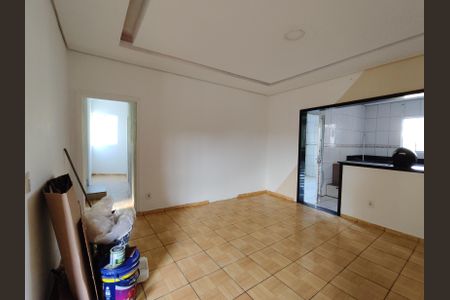 Casa para alugar com 135m², 3 quartos e 1 vaga Casa para alugar com 135m², 3 quartos e 1 vagaSala