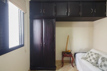 Apartamento à venda com 84m², 3 quartos e 2 vagasQuarto 2