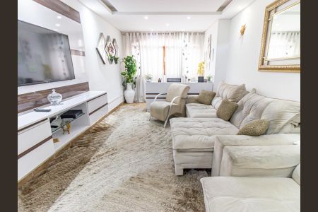 Casa à venda com 400m², 4 quartos e 2 vagas Casa à venda com 400m², 4 quartos e 2 vagasQuarto 4