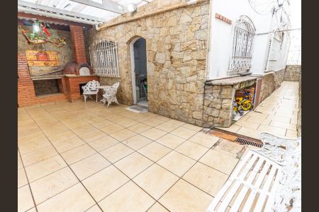 Casa à venda com 400m², 4 quartos e 2 vagas Casa à venda com 400m², 4 quartos e 2 vagasQuintal