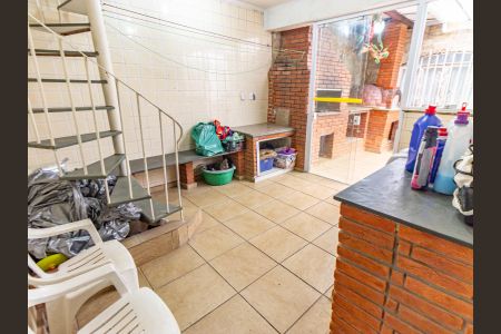 Casa à venda com 400m², 4 quartos e 2 vagas Casa à venda com 400m², 4 quartos e 2 vagasÁrea de Serviço