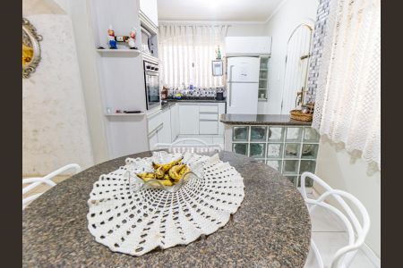 Casa à venda com 400m², 4 quartos e 2 vagas Casa à venda com 400m², 4 quartos e 2 vagasCozinha