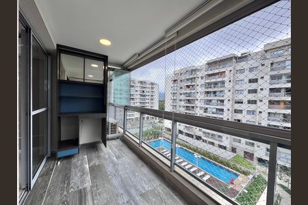 Apartamento para alugar com 82m², 2 quartos e 1 vaga Apartamento para alugar com 82m², 2 quartos e 1 vagaVaranda