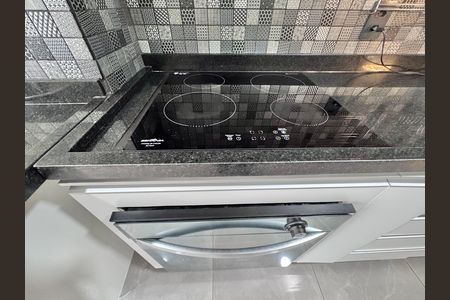 Apartamento para alugar com 82m², 2 quartos e 1 vaga Apartamento para alugar com 82m², 2 quartos e 1 vagaCozinha e Área de Serviço