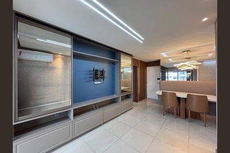 Apartamento para alugar com 82m², 2 quartos e 1 vaga Apartamento para alugar com 82m², 2 quartos e 1 vagaSala