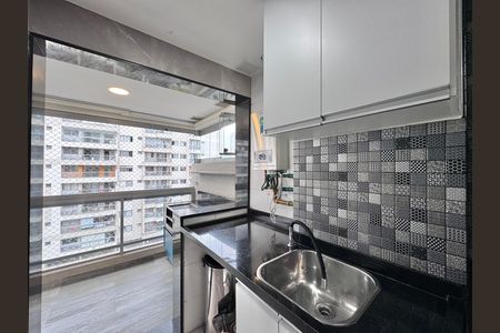 Apartamento para alugar com 82m², 2 quartos e 1 vaga Apartamento para alugar com 82m², 2 quartos e 1 vagaCozinha e Área de Serviço