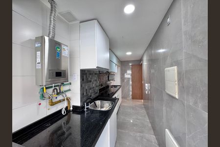 Apartamento para alugar com 82m², 2 quartos e 1 vaga Apartamento para alugar com 82m², 2 quartos e 1 vagaCozinha e Área de Serviço