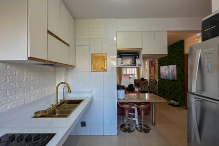 Apartamento à venda com 68m², 2 quartos e 2 vagasCozinha