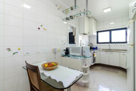Apartamento à venda com 136m², 3 quartos e 2 vagasCopa