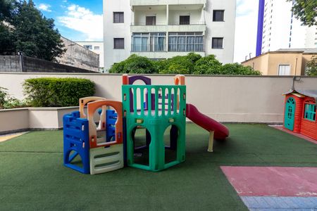 Apartamento à venda com 136m², 3 quartos e 2 vagasÁrea comum - Playground