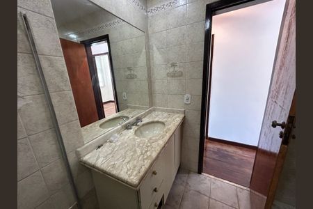 Apartamento à venda com 80m², 3 quartos e 1 vagaBanheiro