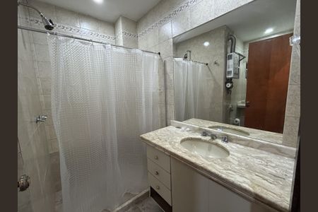 Apartamento à venda com 80m², 3 quartos e 1 vagaBanheiro