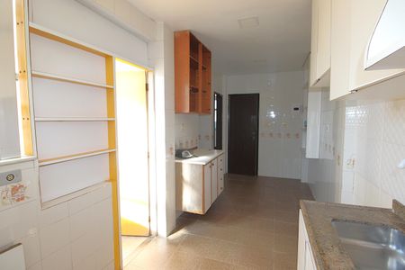 Apartamento à venda com 80m², 3 quartos e 1 vagaCozinha