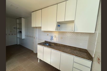 Apartamento à venda com 80m², 3 quartos e 1 vagaCozinha